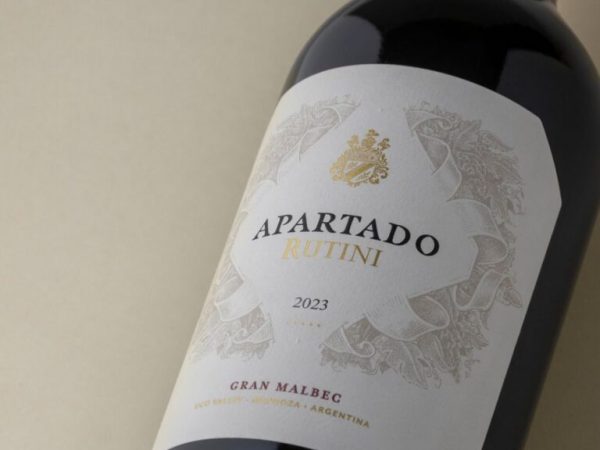 Apartado-Gran-Malbec-2023-v-002-768x1152
