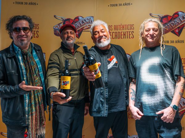 VINO-LAD-JuliSalvo-12-scaled