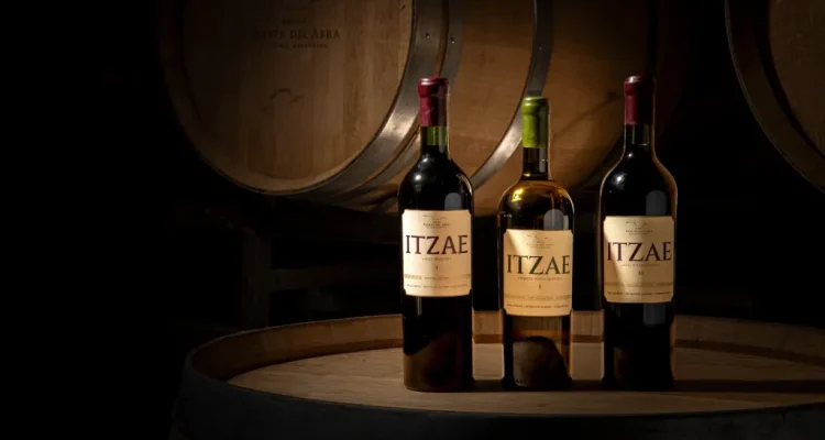 itzae-red-wine-blend-itzae-white-wine-blend (1)